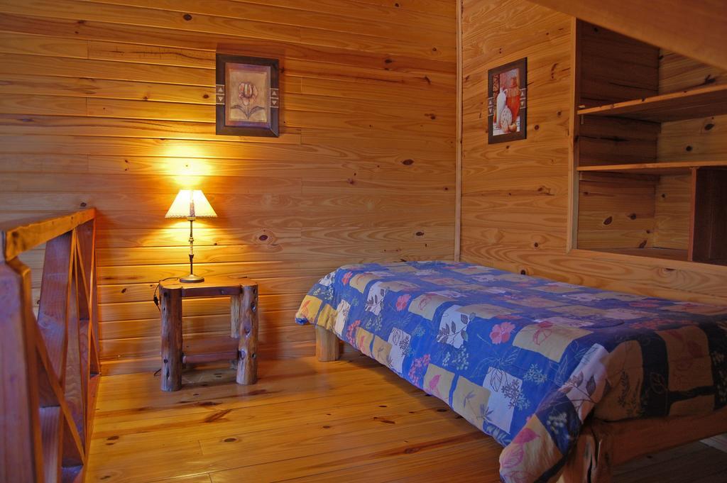 Hosteria Pichi Rincon Вилья-ла-Ангостура Номер фото